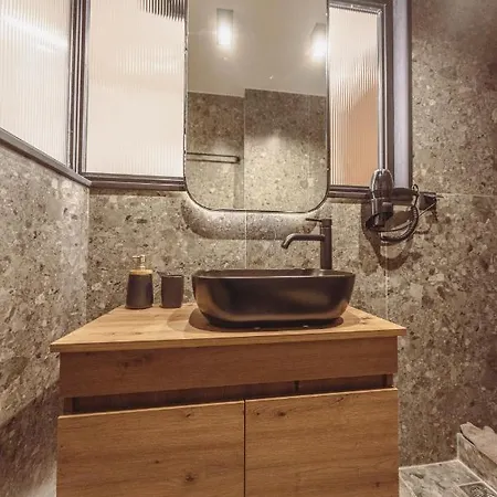 Centrally Stylish By Acropolis Bed & Breakfast *